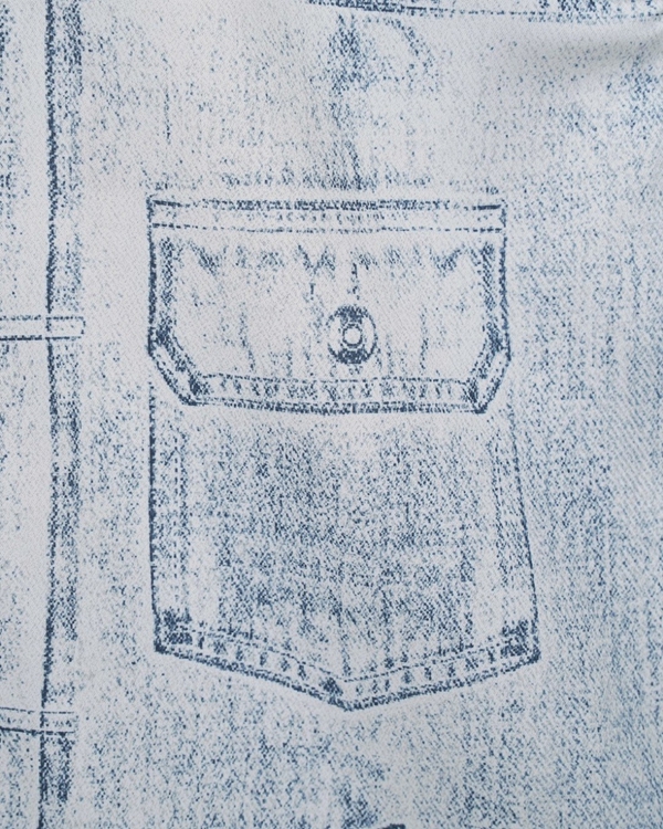 ブランドシャツ着用イメージ